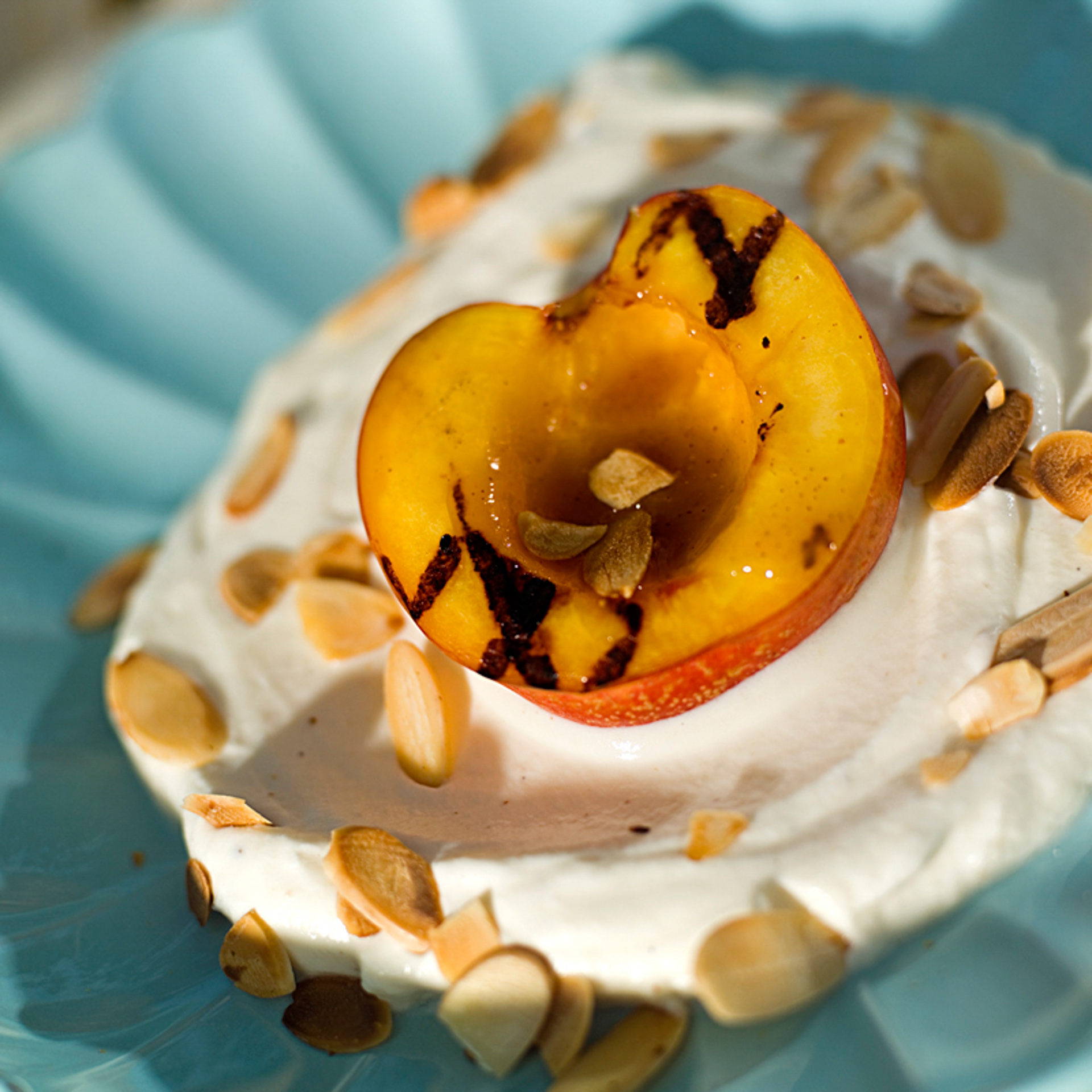 Grillede nekatriner med yoghurtkrem