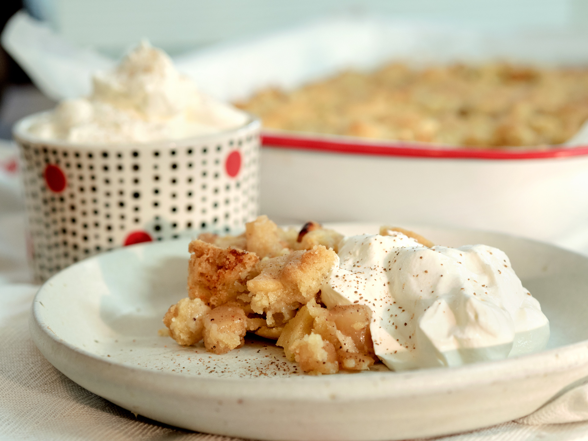 Eplepai med smuldretopping